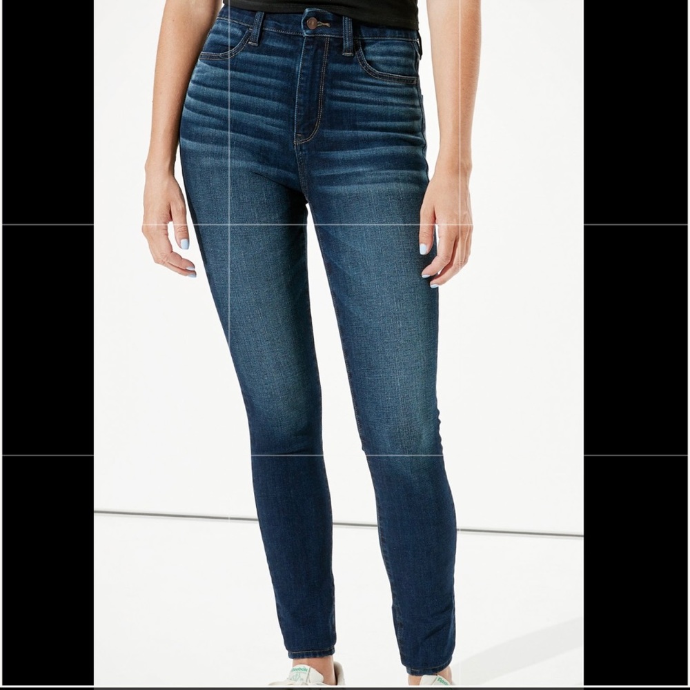American Eagle 360° Ne(x)t Level Stretch. Size 6 Short.